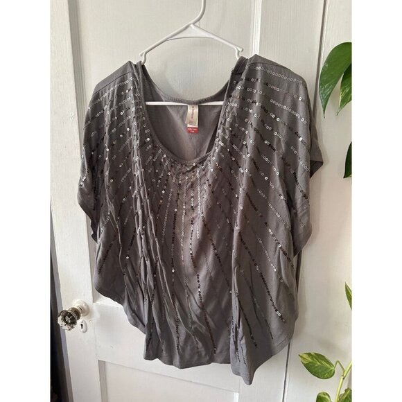 No boundaries women’s size 2X – large grey sequin blouse - Picture 2 of 8